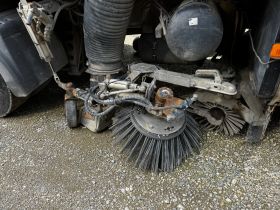 Kobit K8 mit Hochdruck-Flächenabsaugung
